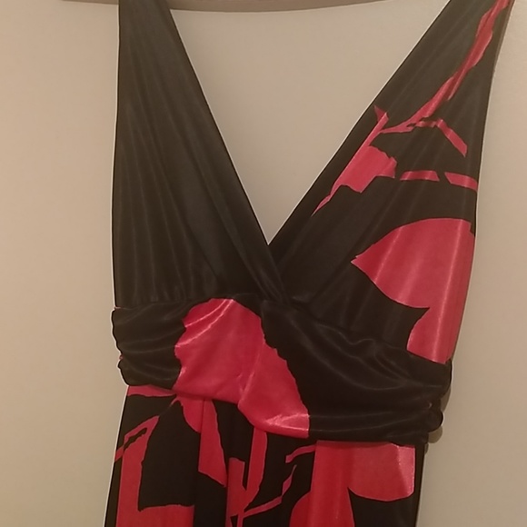 Dress - Picture 3 of 4